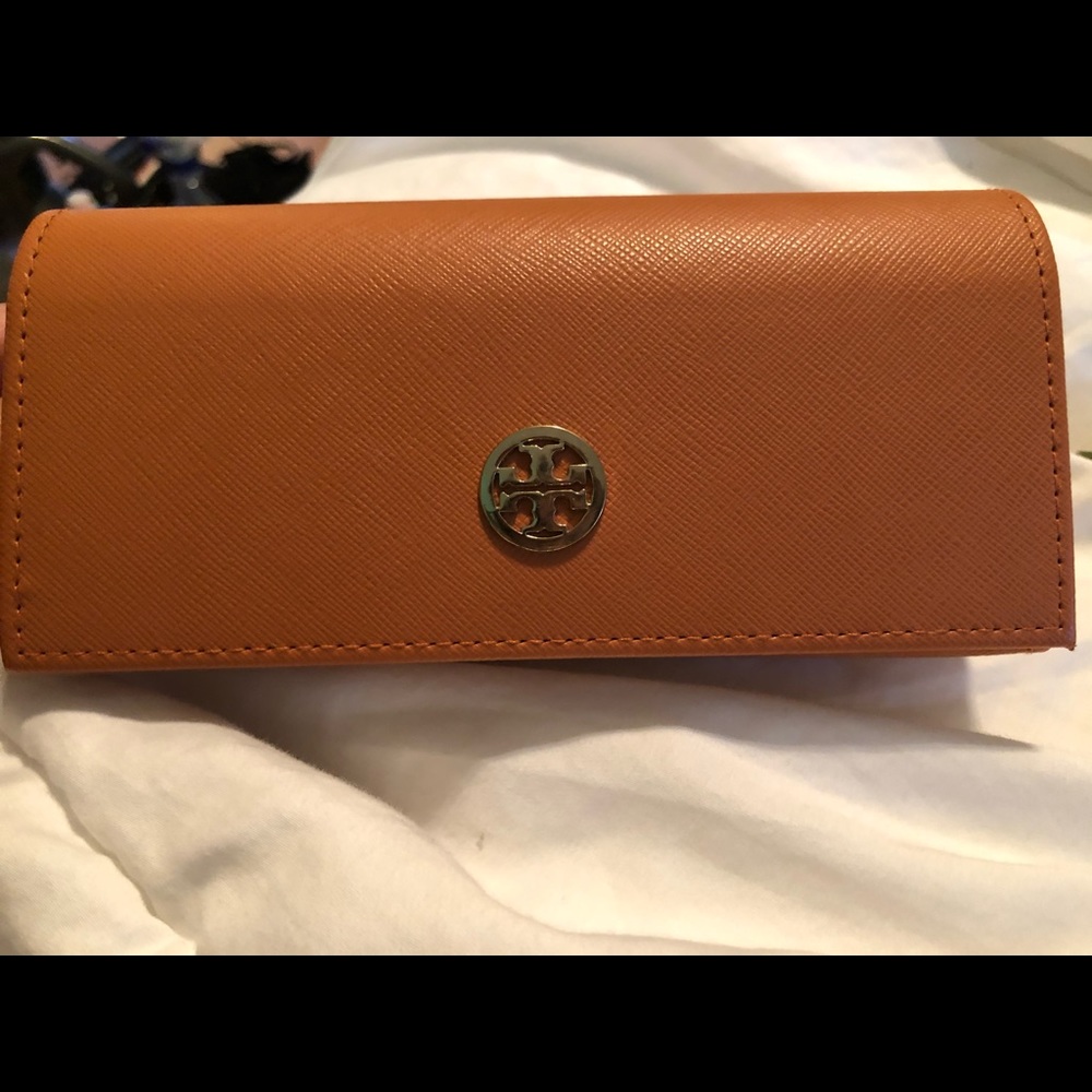 Tory Burch Eyeglass Holder